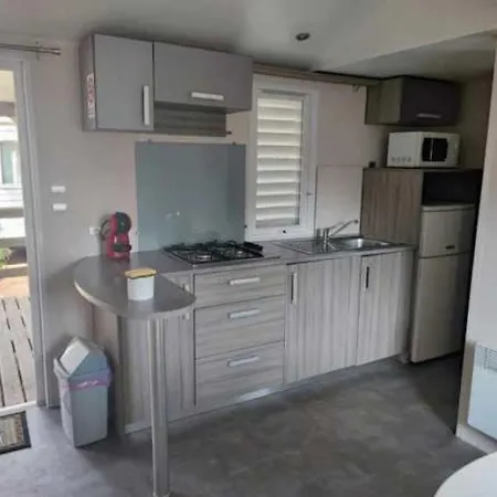 Zecamping 4 Etoiles 3km Parc Aquatique Mobil-home Tv Bbq Clim 33m2 4*